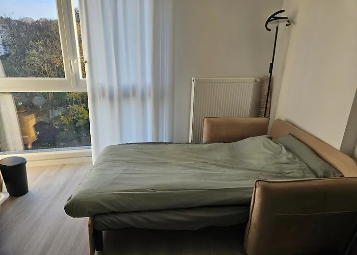Lit Simple -canape Lit Dans Appt Partage Kwatera prywatna *